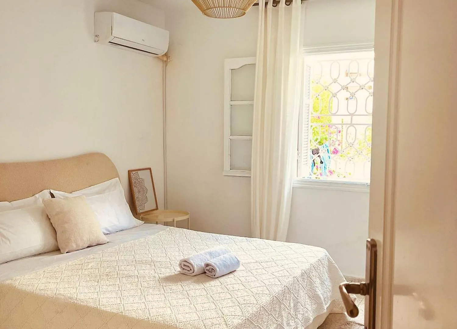 Superbe Appartement Avec Jardin A 15Min De L Aeroport Tunis Apartment