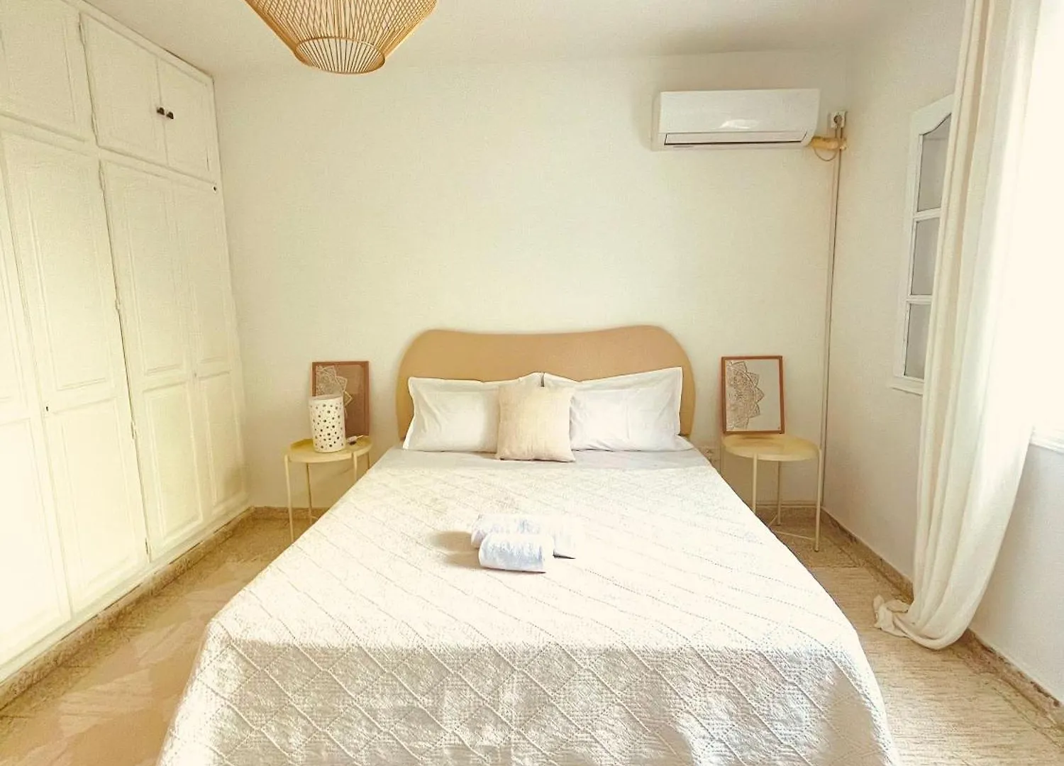 Superbe Appartement Avec Jardin A 15Min De L Aeroport Tunis Apartment