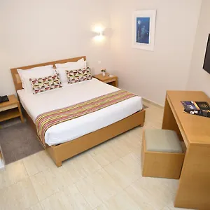 2* Hotel Downtown