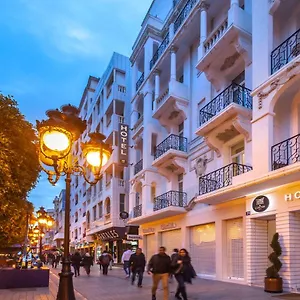 Carlton Tunis