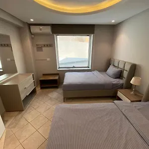 Crescent Of The Luxury Tunis